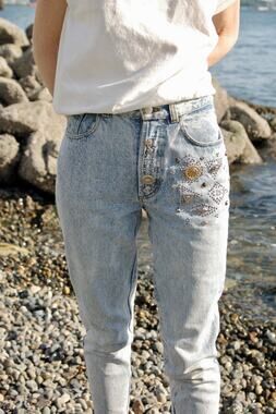 Vintage 80s Dakota Blue Acid Wash Jeans Embellished 27" waist Cowgirl Coastal